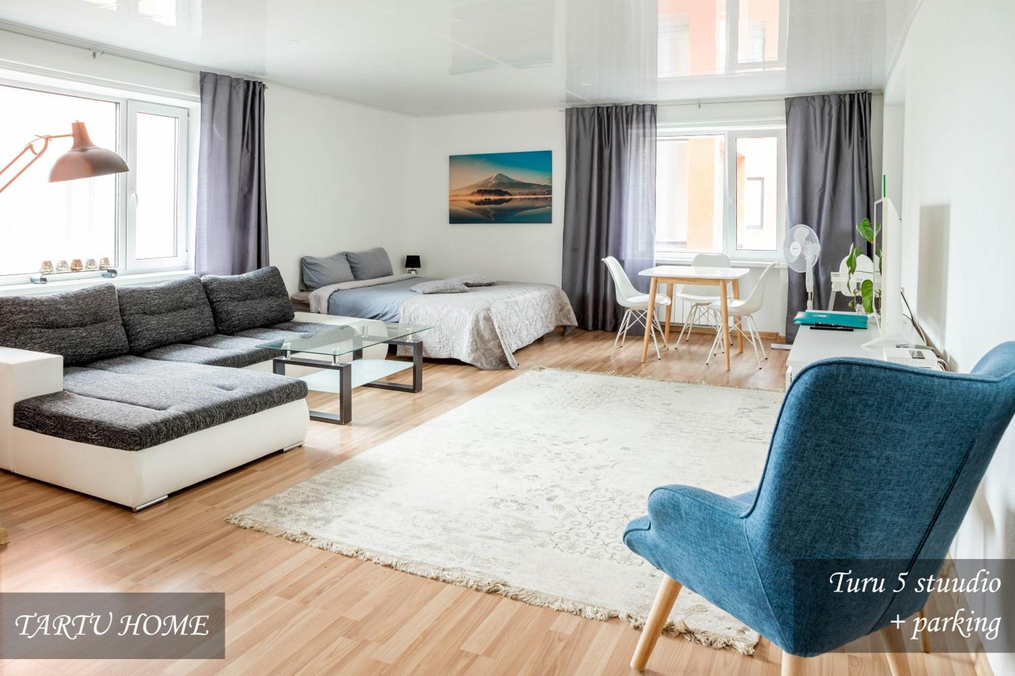 City Center Turu Str Apartments, Parking, Tartu Home Esterno foto
